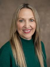 Gina Peach, FNP